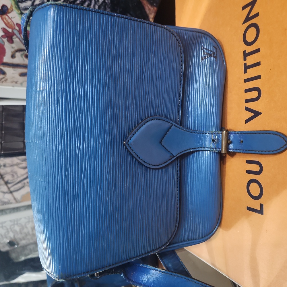 AUTHENTIC LV EPI CARTOUCHIÈRE HANDBAG W/ EXTRA STRAP